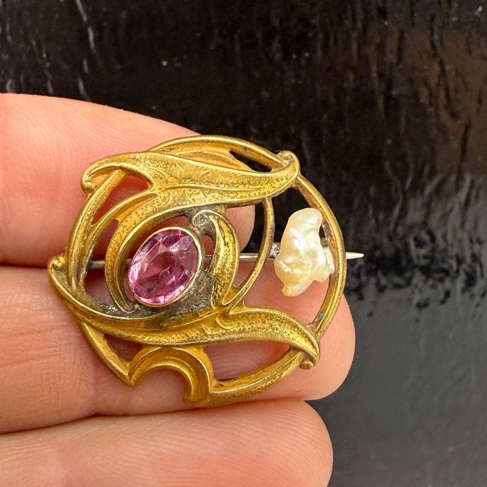 Vintage Estate Brooch Gold Tone Art Nouveau Pink Rhinestone Faux Pearl Small